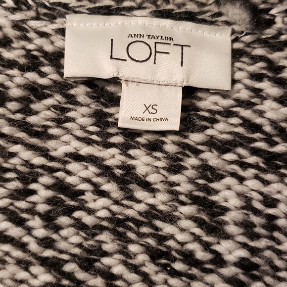 Loft Sweater - Picture 4 of 4